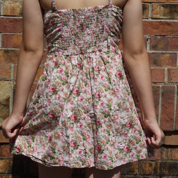 POETRY - Cute Floral Dress (Size L) - Picture 3 of 5